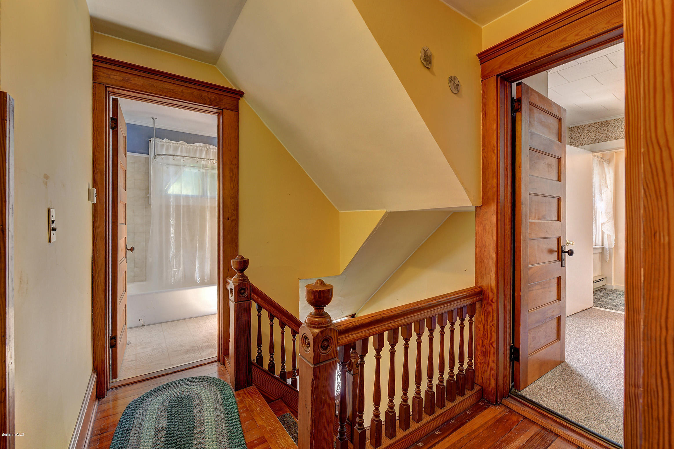 52 Glendale Road Stockbridge, MA 01236 - Photo 22 of 37 301 2nd Floor Landing