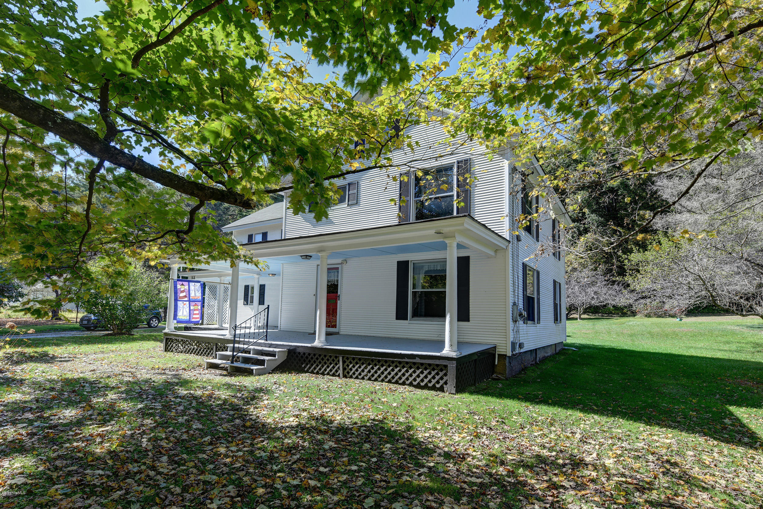 52 Glendale Road Stockbridge, MA 01236 - Photo 4 of 37 105 Exterior Front