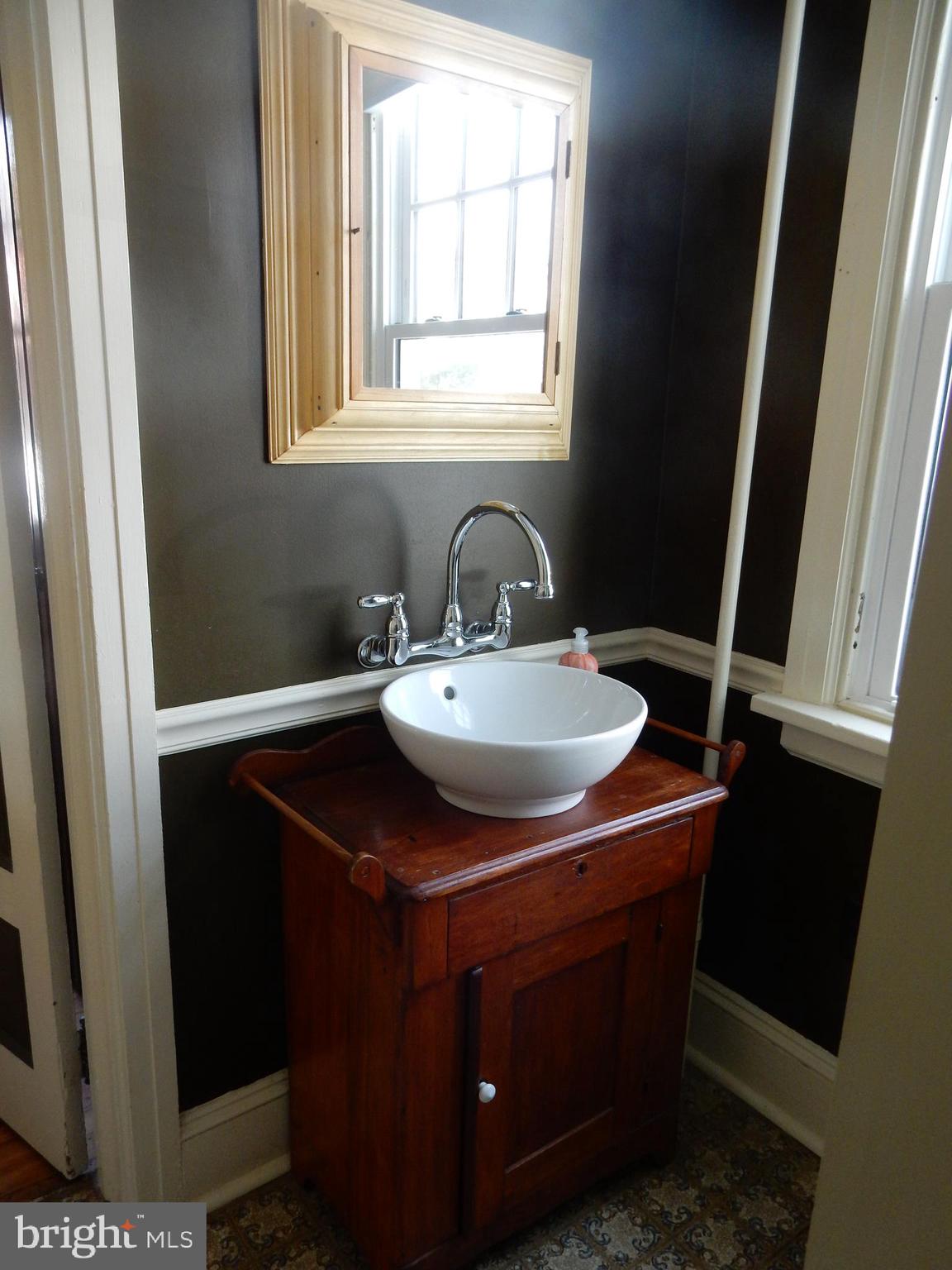 710 Newtown Road Warminster, PA 18974 - Photo 14 of 39 Gallery Image 14