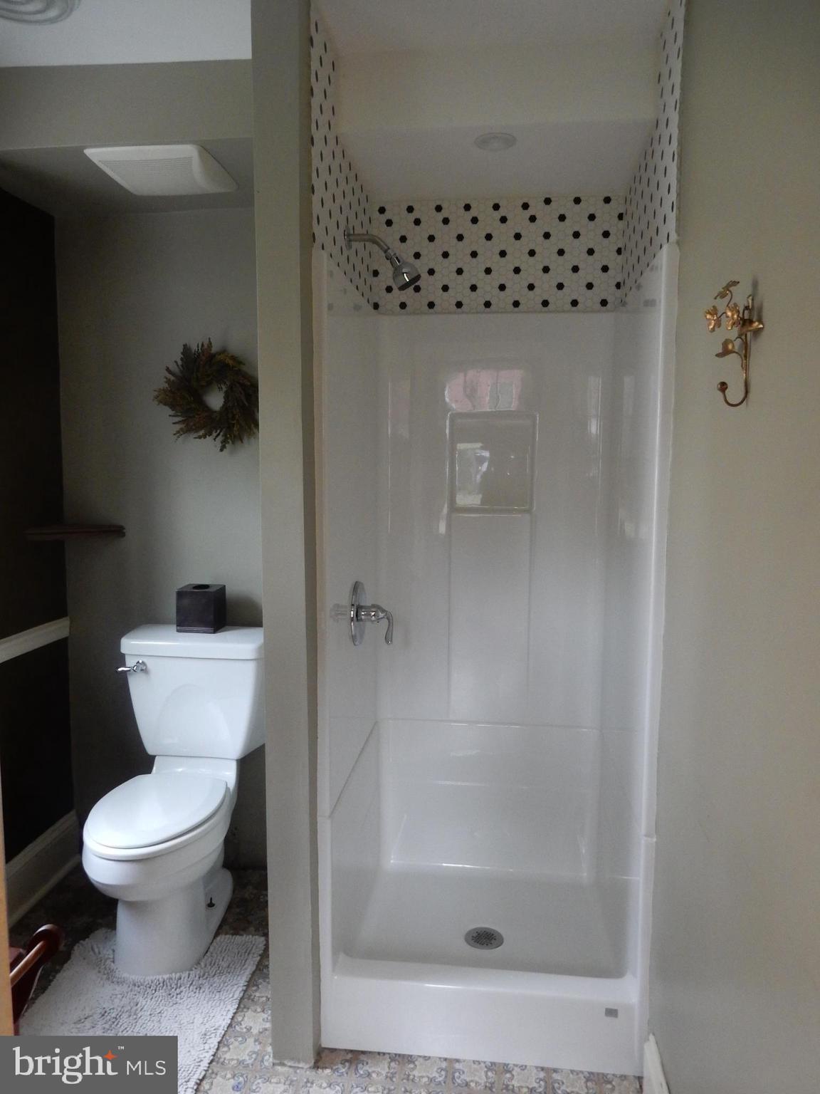 710 Newtown Road Warminster, PA 18974 - Photo 15 of 39 Gallery Image 15