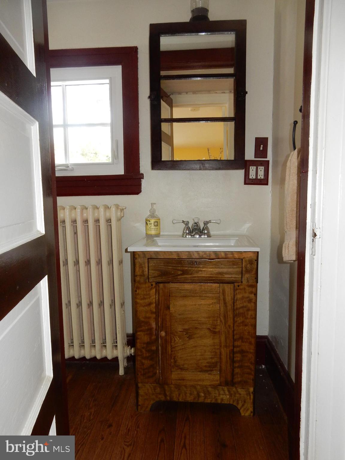 710 Newtown Road Warminster, PA 18974 - Photo 24 of 39 Gallery Image 24