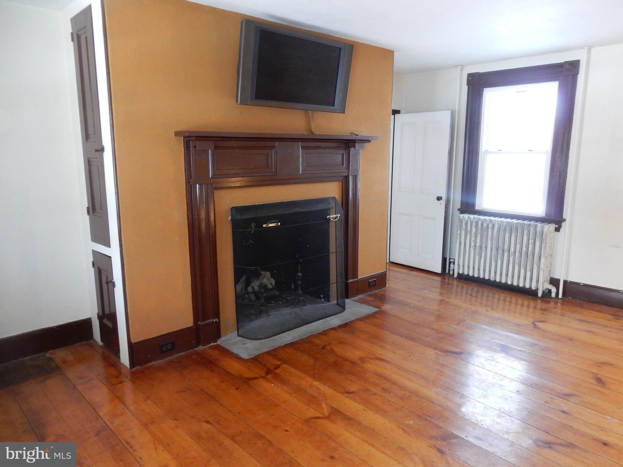 710 Newtown Road Warminster, PA 18974 - Photo 6 of 39 Gallery Image 6