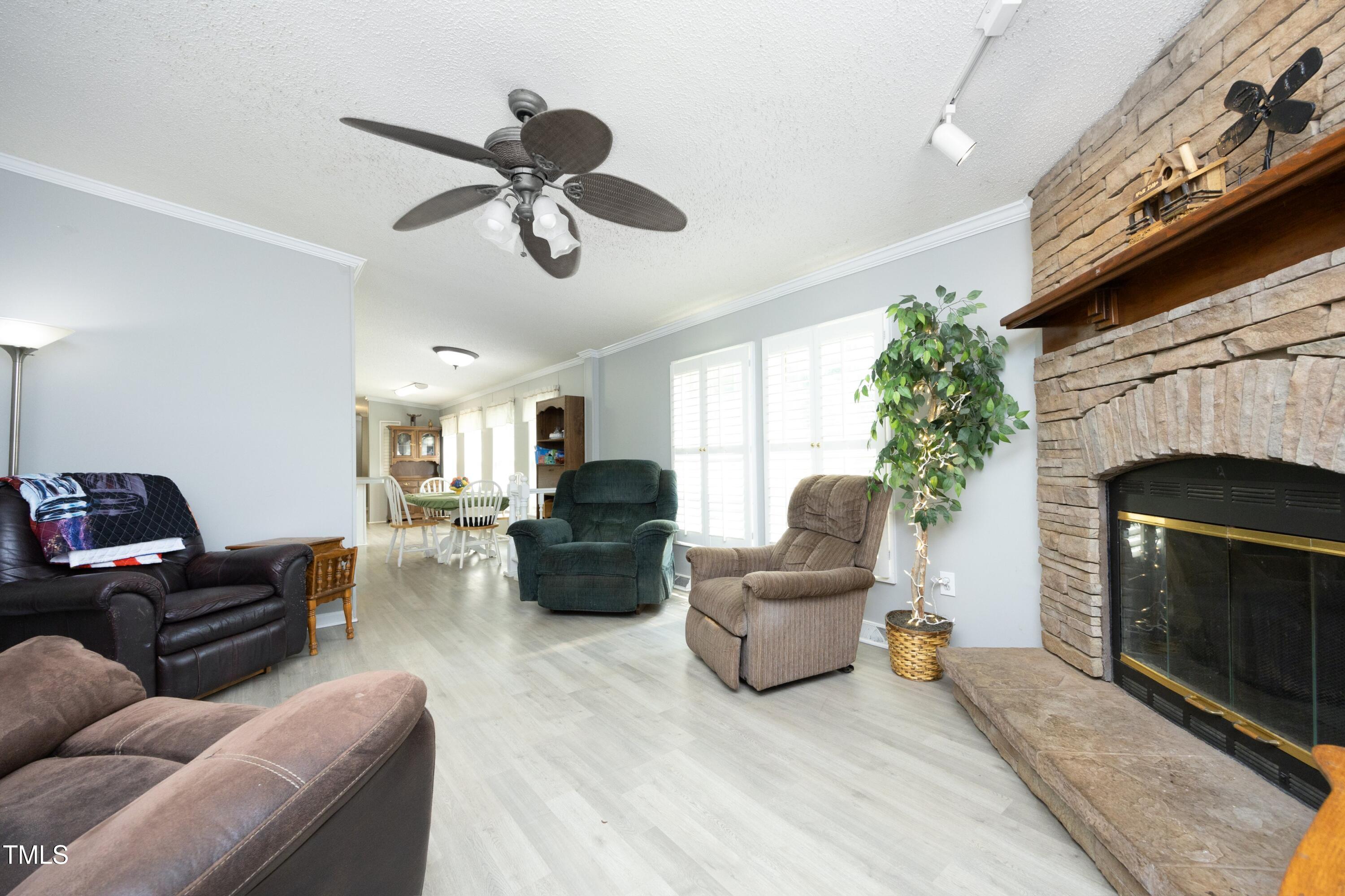 205 Raleigh Farms Road Youngsville, NC 27596 - Photo 23 of 55 19GatheringRoom