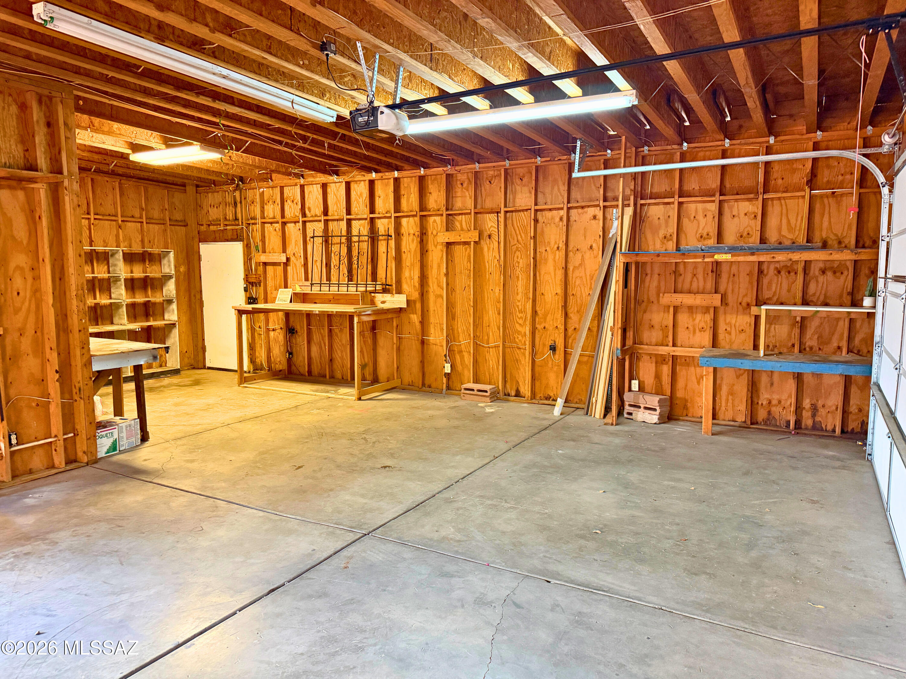 3383 North Flowing Wells Road Tucson, AZ 85705 - Photo 32 of 47 Interior of detached garage