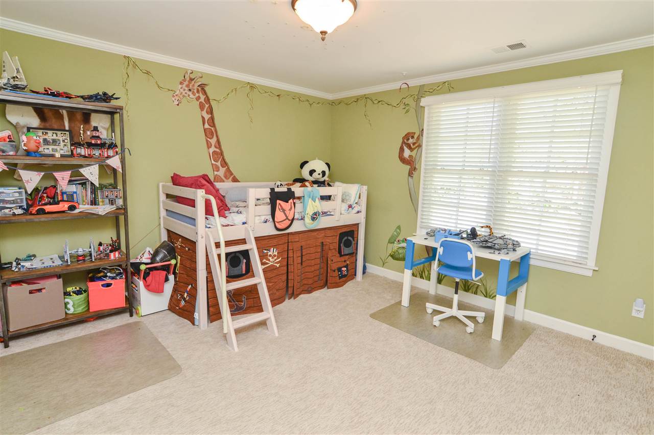 10057 Avent Ridge Cove Collierville, TN 38017 - Photo 16 of 25 Shares Jack-n-Jill Bath w/BR 3