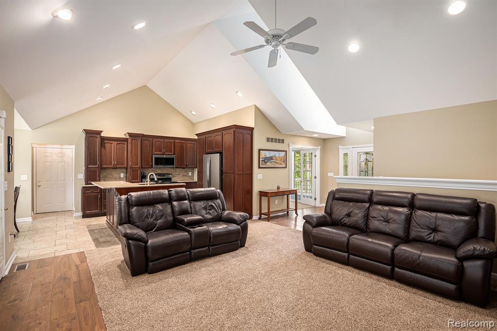 1897 North Summers Road Imlay City, MI 48444 - Photo 7 of 25