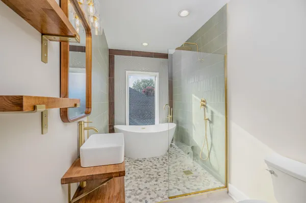 $485,000 | 1757 Vinton Avenue, Memphis, TN 38104