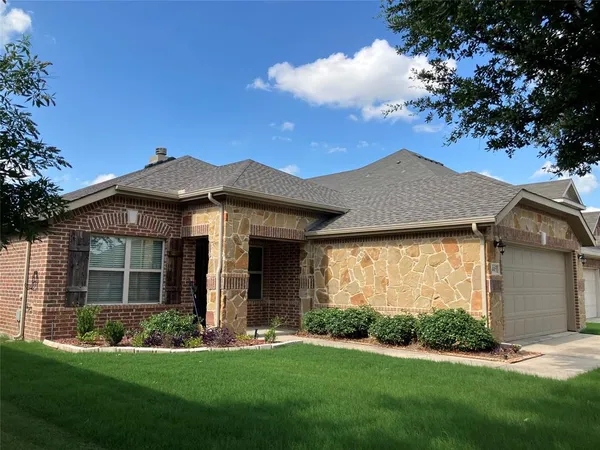 $2,300 | 1445 Whitewater Drive, Little Elm, TX 75068