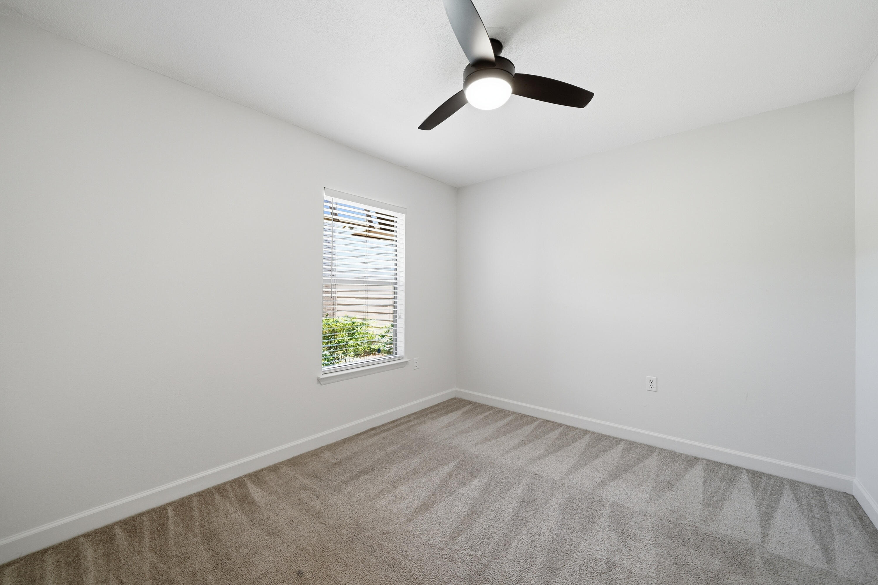 410 Pelham Road Fort Walton Beach, FL 32547 - Photo 16 of 36 DSC08981