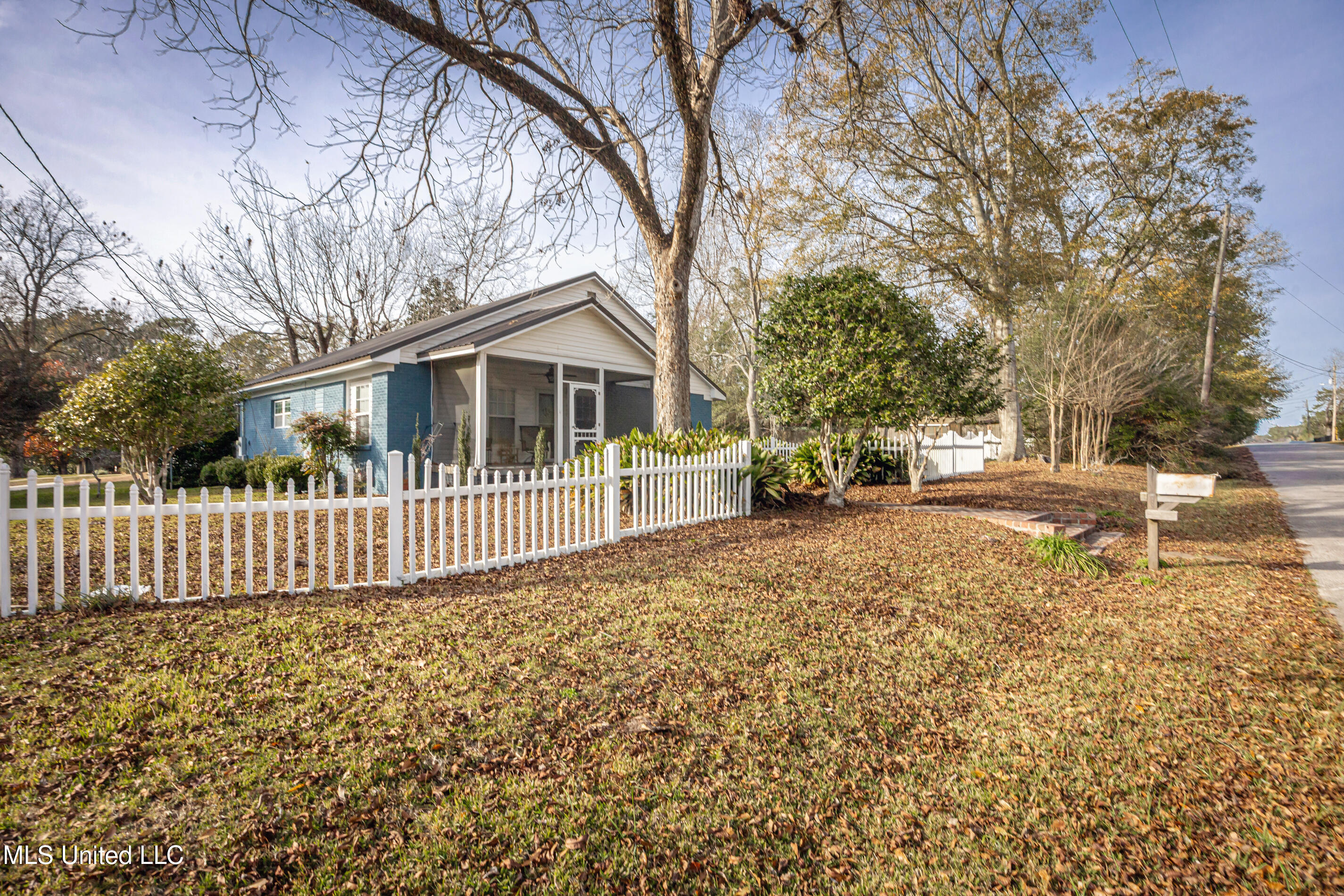 206 Fifth Street North, Unit N Wiggins, MS 39577 - Photo 71 of 73 IMG_8925