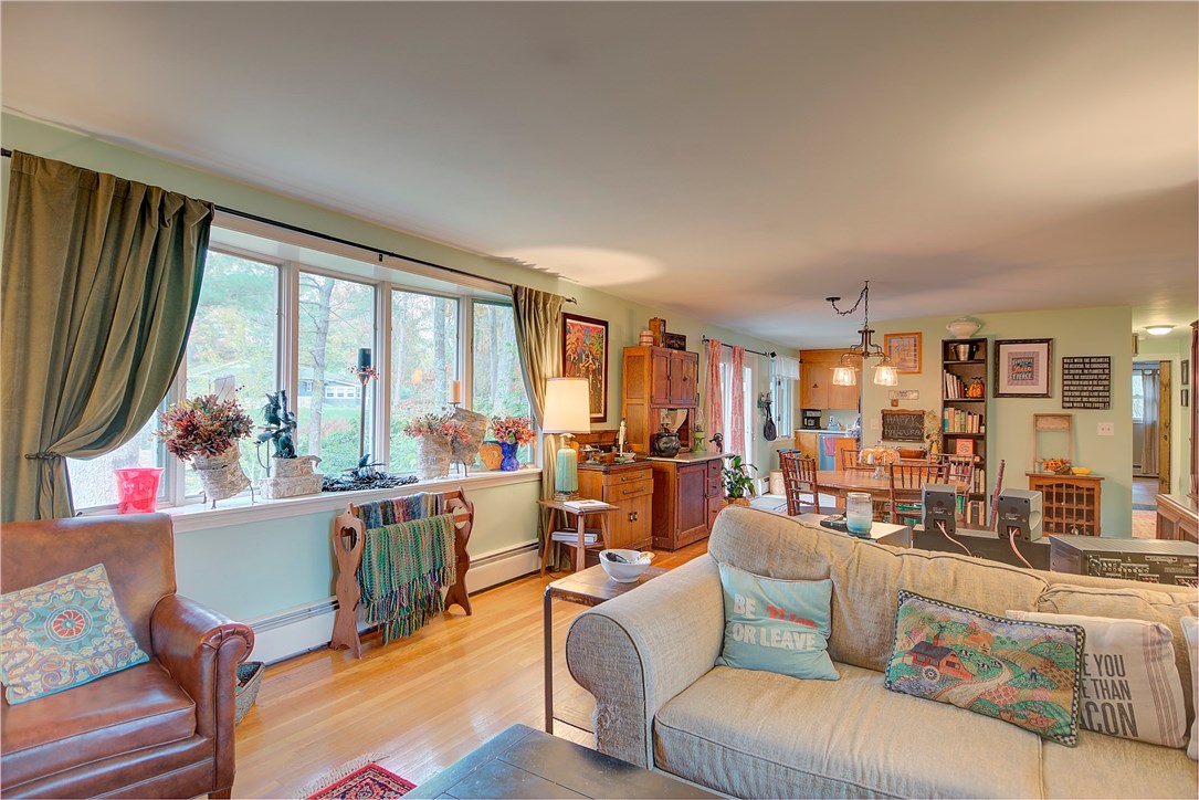 23 Meadowbrook Road Richmond, RI 02898 - Photo 8 of 40