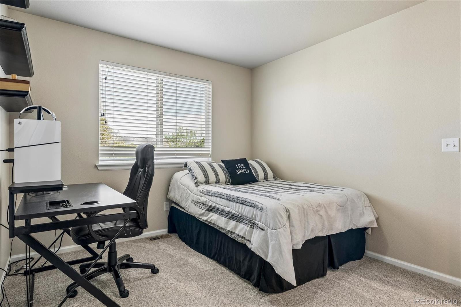 4324 Ivycrest Point Highlands Ranch, CO 80130 - Photo 14 of 22