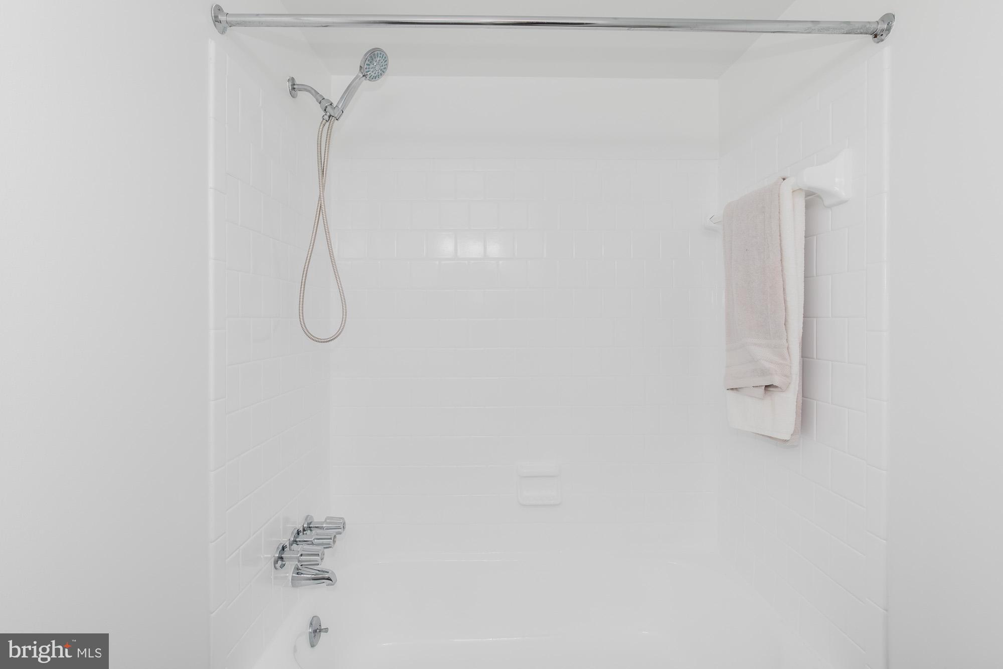 6337 Lenox Road Bethesda, MD 20817 - Photo 44 of 54