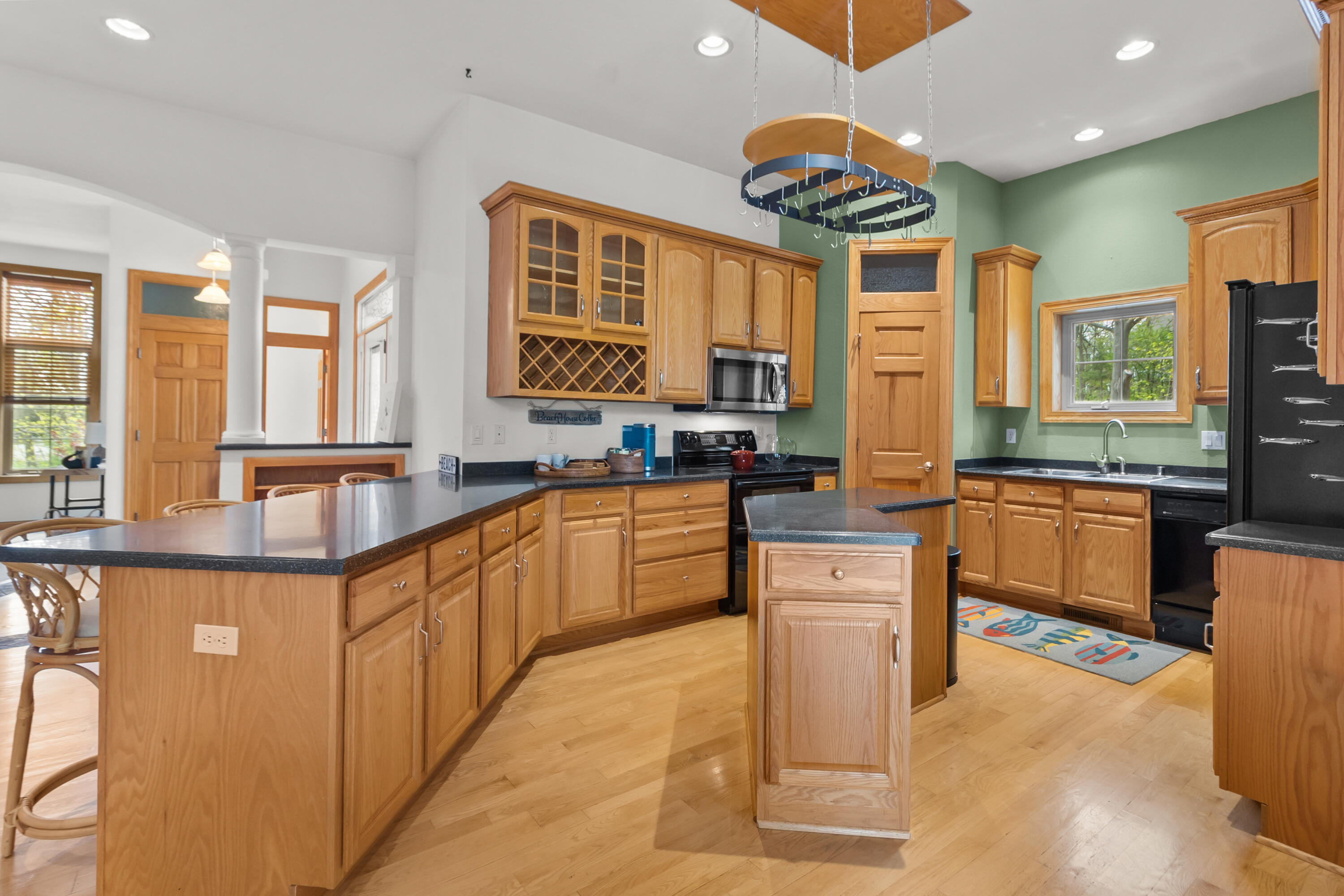 1451 Main Street Delafield, WI 53018 - Photo 4 of 46 Kitchen