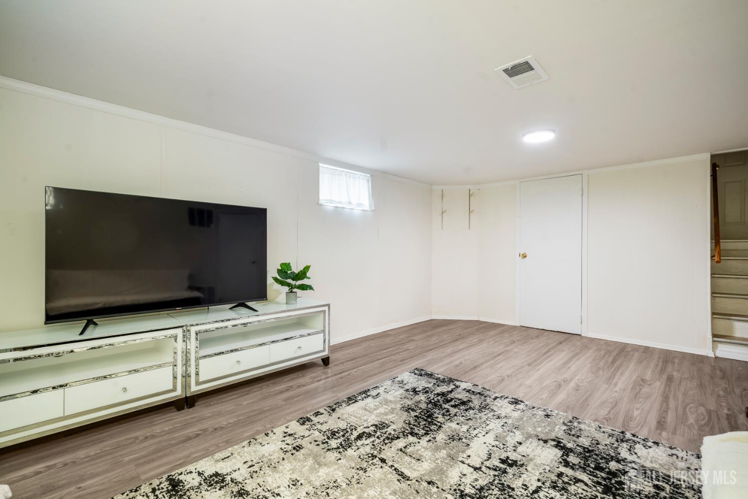 12 Barrie Road East Brunswick, NJ 08816 - Photo 20 of 27