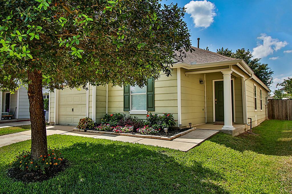 3603 Garrison Run Drive Spring, TX 77386 - Photo 2 of 26 Mature landscaping & shade give this home excellent curb appeal