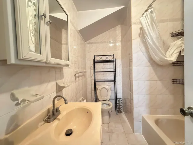 $1,598,000 | 43-18 215th Place | Bayside