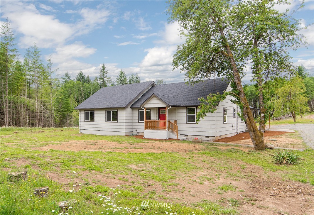 811 Agren Road Castle Rock, WA 98611 - Photo 1 of 15 Gallery Image 1