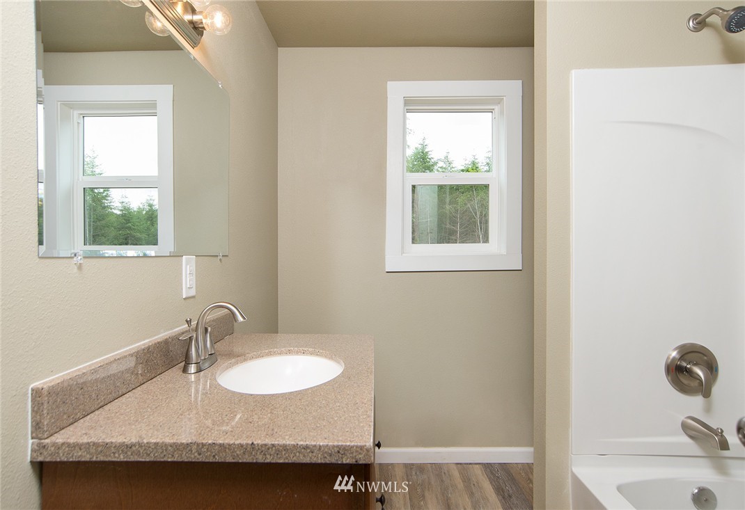 811 Agren Road Castle Rock, WA 98611 - Photo 10 of 15 Gallery Image 10