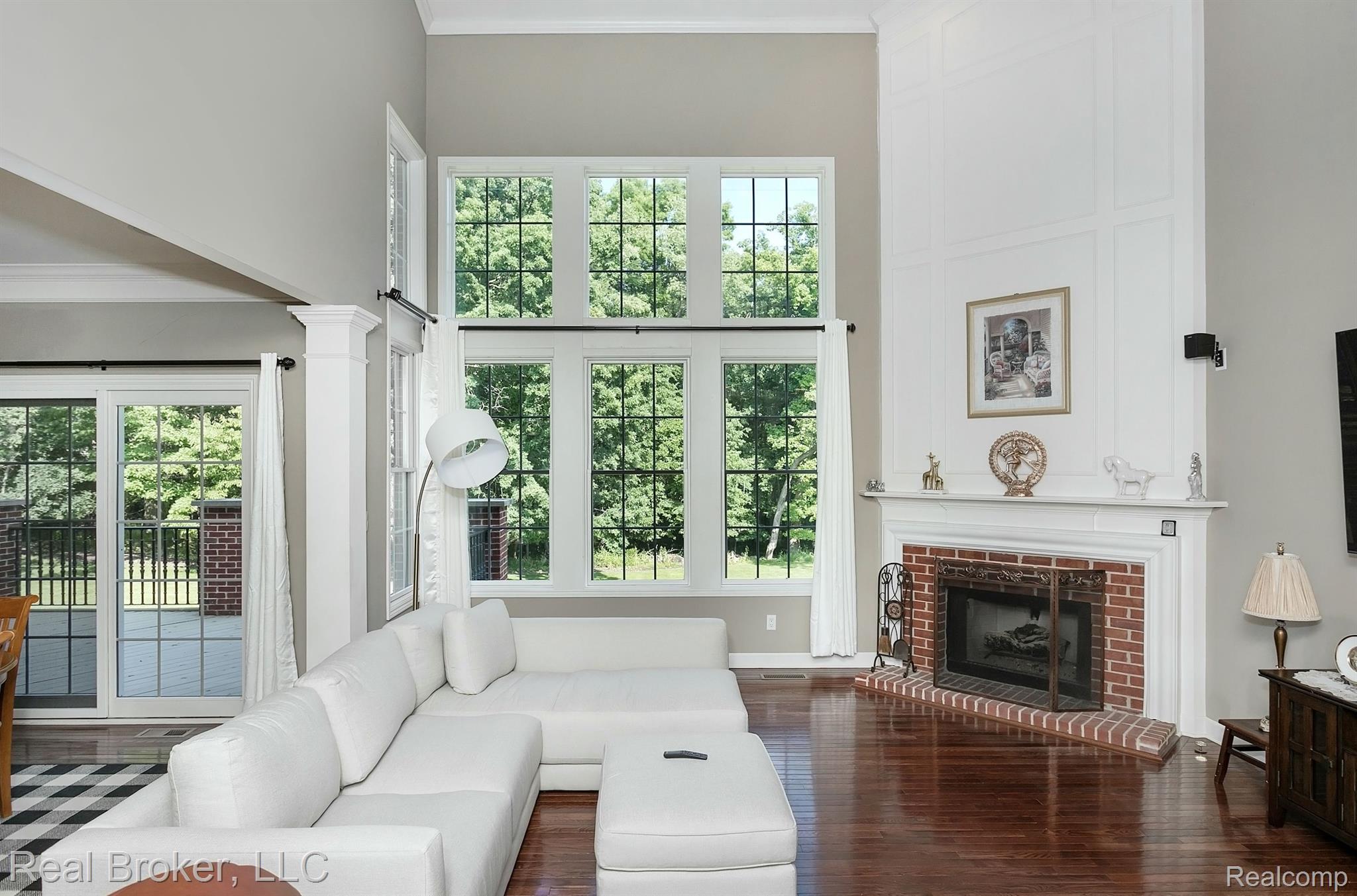 2318 Andover Boulevard Rochester, MI 48306 - Photo 18 of 74 Gallery Image 18