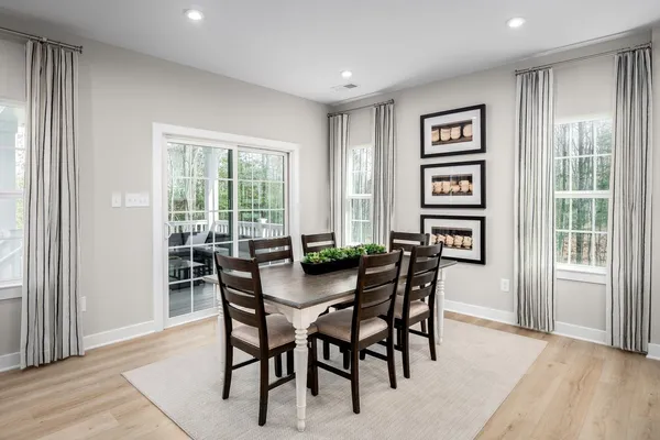 $449,990 | 2739 Thoroughbred Way, White House, TN 37188