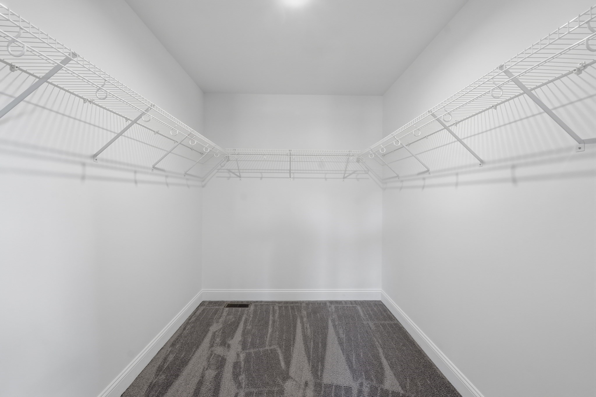 126 Townsend Harbor Road Lunenburg, MA 01462 - Photo 29 of 40 Gallery Image 29