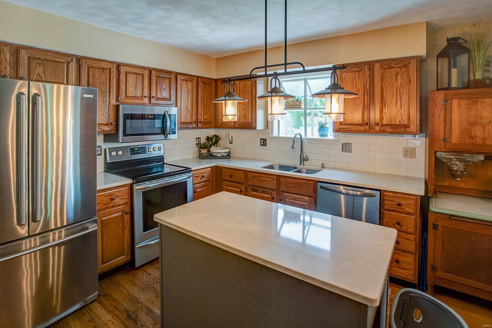 1209 Applewhite Road O'Fallon, IL 62269 - Photo 14 of 31
