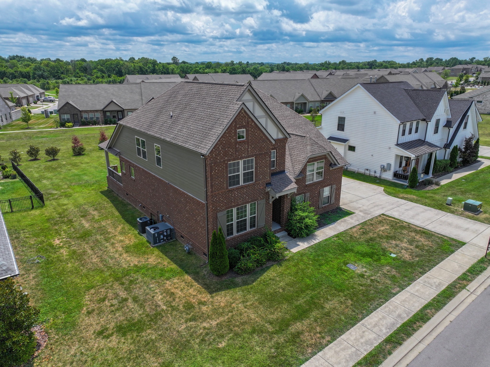 3306 Rift Lane Murfreesboro, TN 37130 - Photo 3 of 26 Gallery Image 3