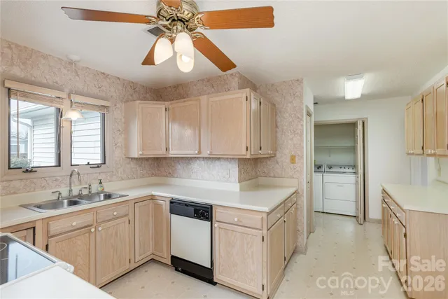 $325,000 | 228 Dartcrest Drive, Hendersonville, NC 28792