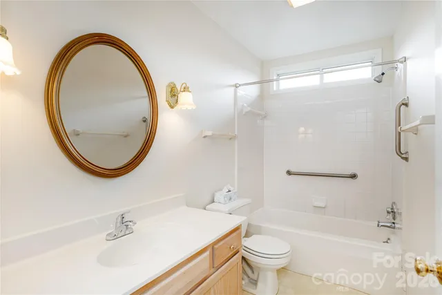 $325,000 | 228 Dartcrest Drive, Hendersonville, NC 28792