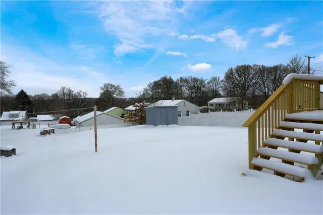 a view of roof and deck
