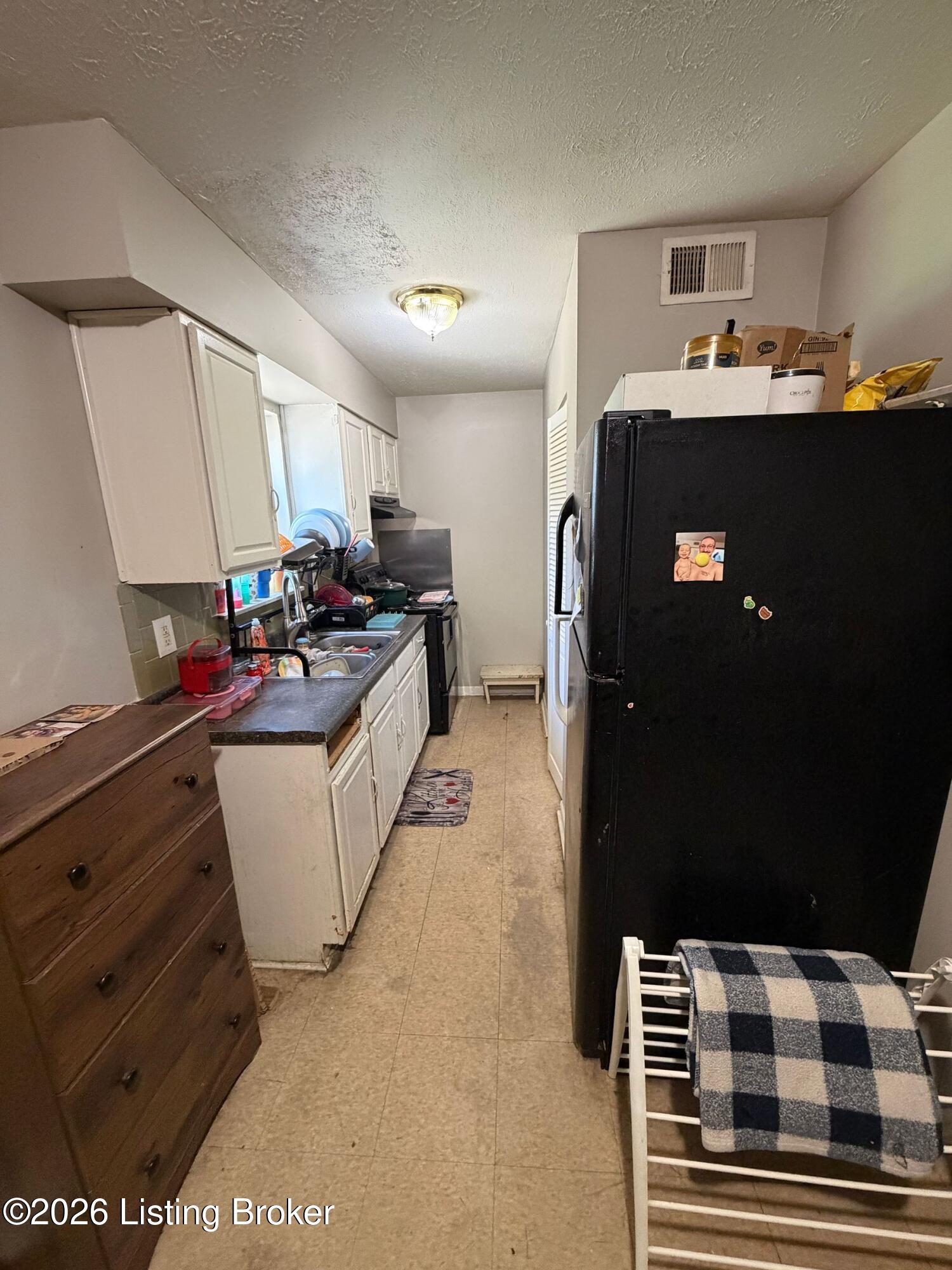 12705 East Orell Road Louisville, KY 40272 - Photo 12 of 25 photo_online_012