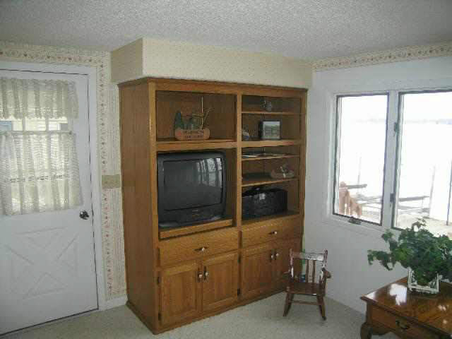 2955 West Sycamore Beach Road Angola, IN 46703 - Photo 6 of 9 Gallery Image 6