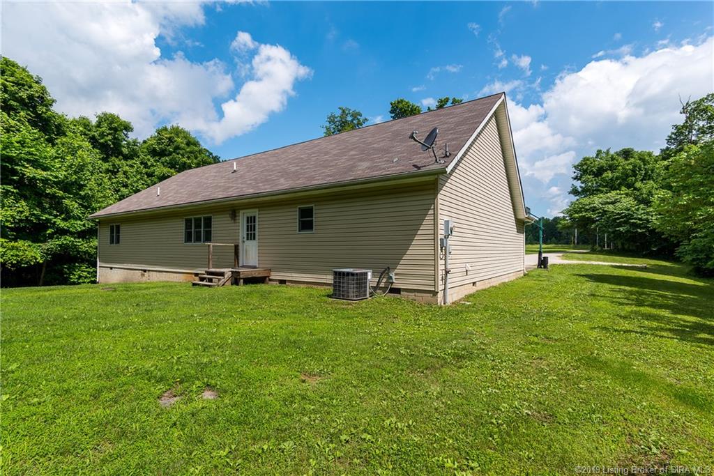 2615 Jericho Road Taswell, IN 47175 - Photo 39 of 42