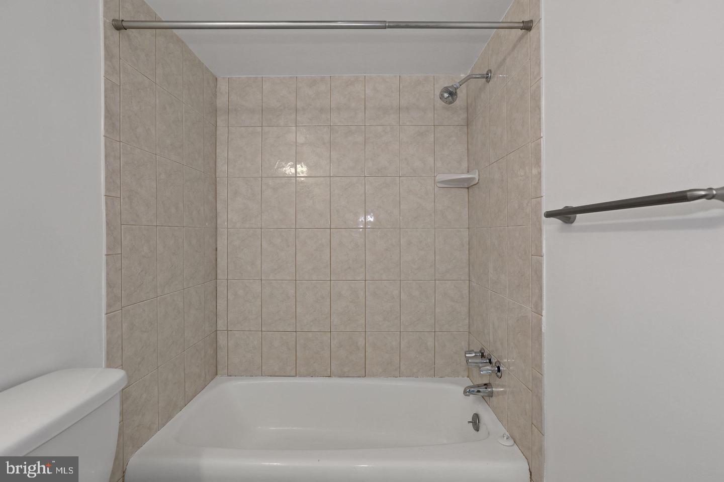 6022 Westchester Park Drive, Unit 6022 202 College Park, MD 20740 - Photo 17 of 25