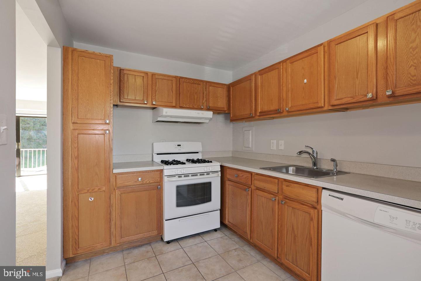 6022 Westchester Park Drive, Unit 6022 202 College Park, MD 20740 - Photo 6 of 25