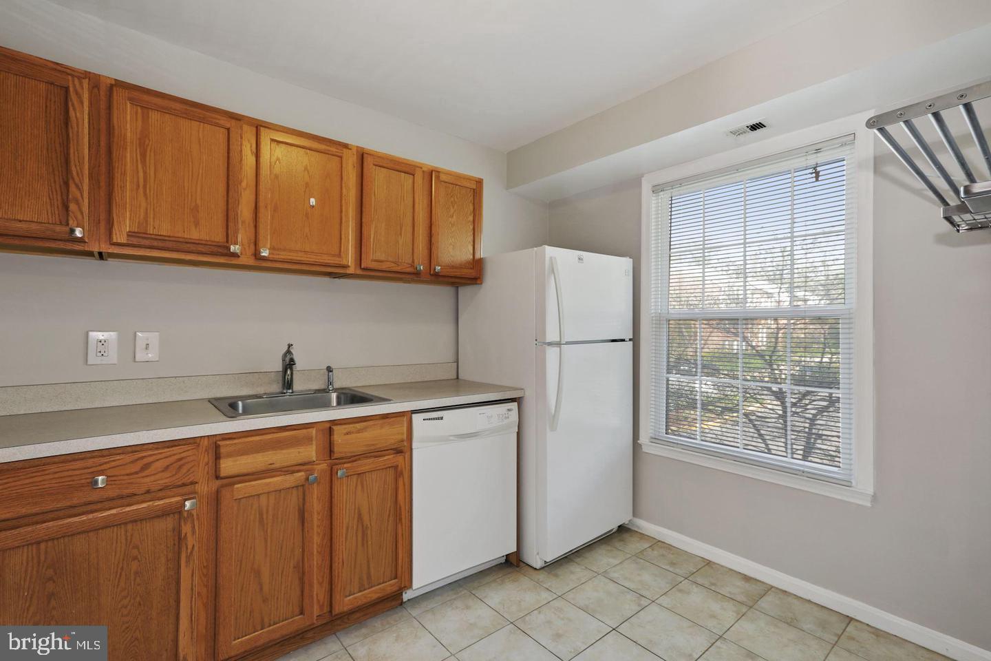 6022 Westchester Park Drive, Unit 6022 202 College Park, MD 20740 - Photo 8 of 25