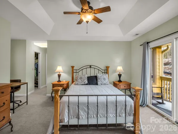 $1,250,000 | 105 Tryon Bay Circle, Lake Lure, NC 28746