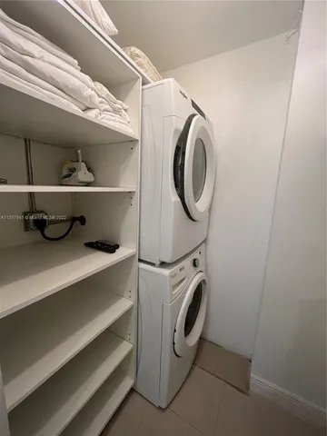 $5,000 | 5151 Collins Avenue, Unit 725, Miami Beach, FL 33140