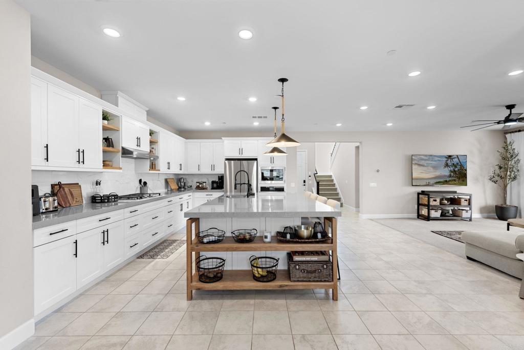 2944 Gait Way Escondido, CA 92029 - Photo 14 of 51