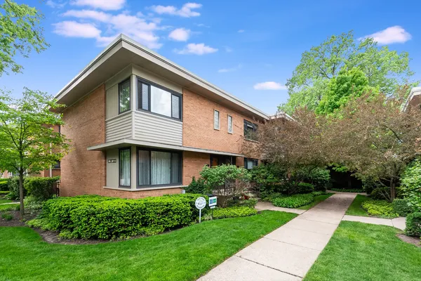 $3,100 | 537 Ridge Road, Unit 537, Wilmette, IL 60091