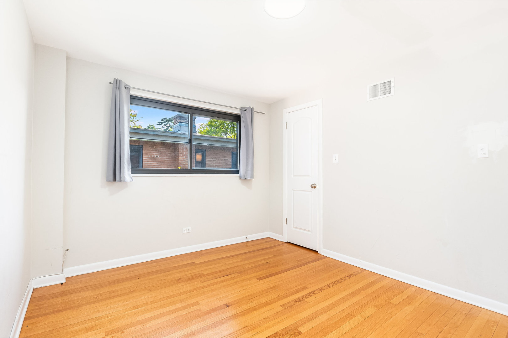 537 Ridge Road, Unit 537 Wilmette, IL 60091 - Photo 8 of 17