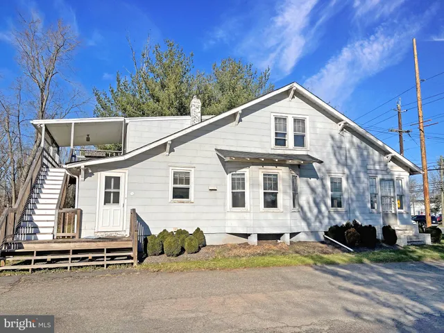 $1,950 | 62 Highway 31, Unit 2, Pennington, NJ 08534