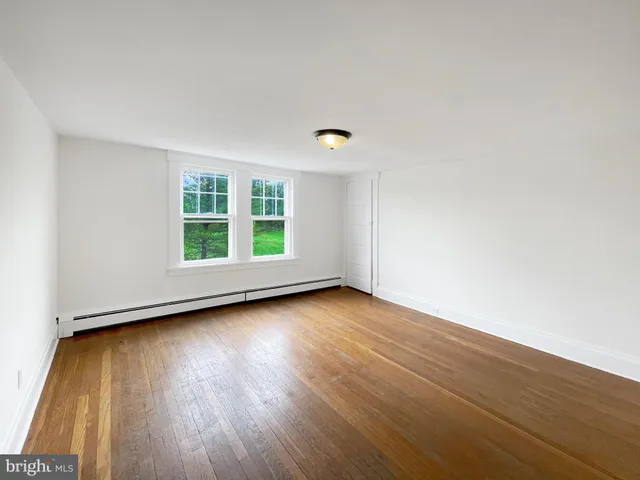 $1,950 | 62 Highway 31, Unit 2, Pennington, NJ 08534