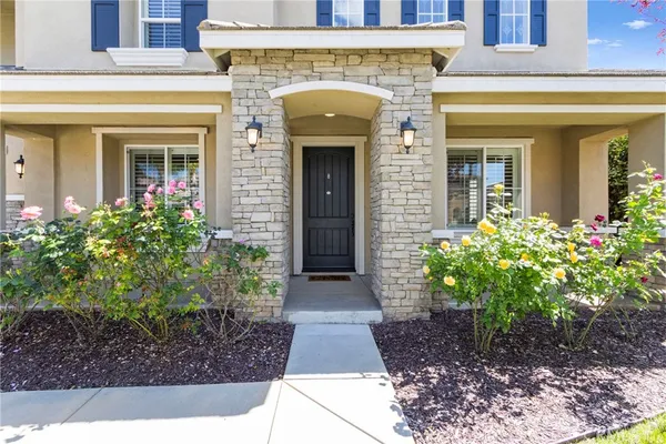 $1,099,999 | 32437 Yosemite Lane, Temecula, CA 92592