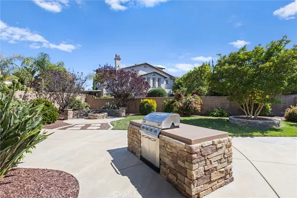 $1,099,999 | 32437 Yosemite Lane, Temecula, CA 92592