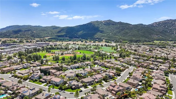 $1,099,999 | 32437 Yosemite Lane, Temecula, CA 92592