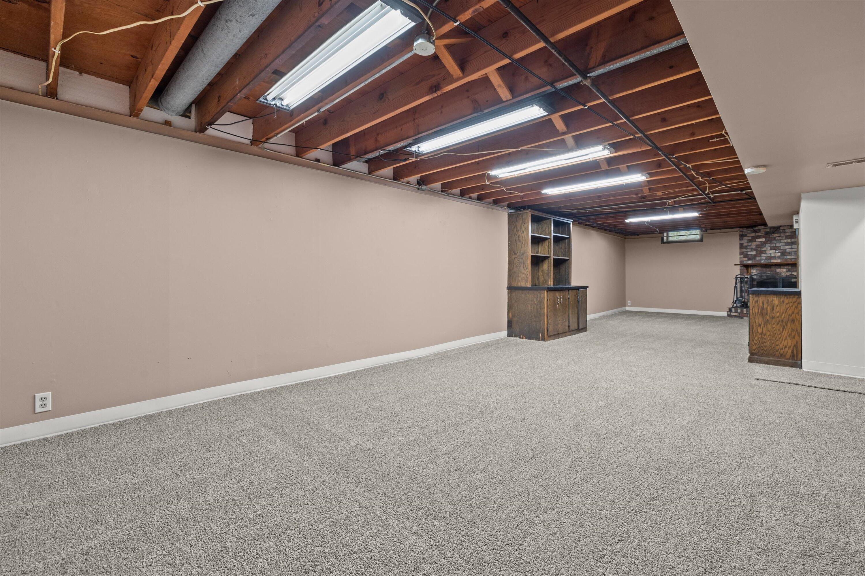 3317 Kennsington Square Road Sturtevant, WI 53177 - Photo 20 of 27 rec room