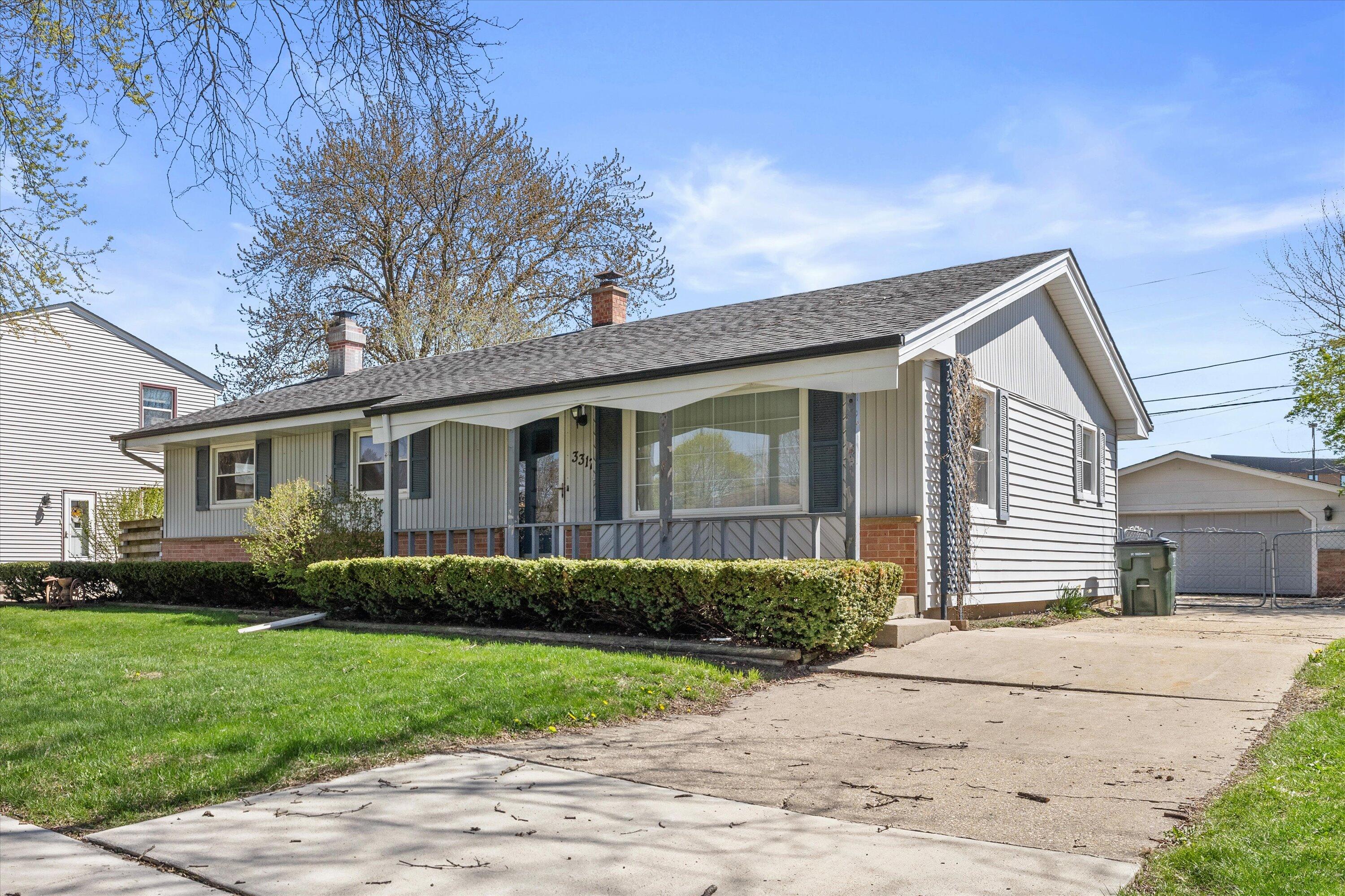 3317 Kennsington Square Road Sturtevant, WI 53177 - Photo 26 of 27 front