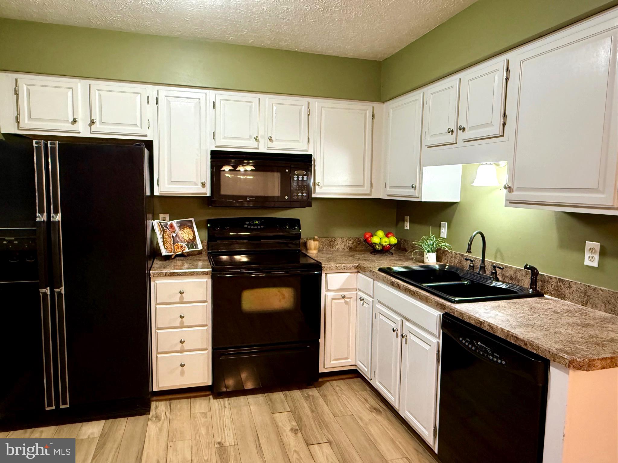 19 Stadium Circle Inwood, WV 25428 - Photo 3 of 25